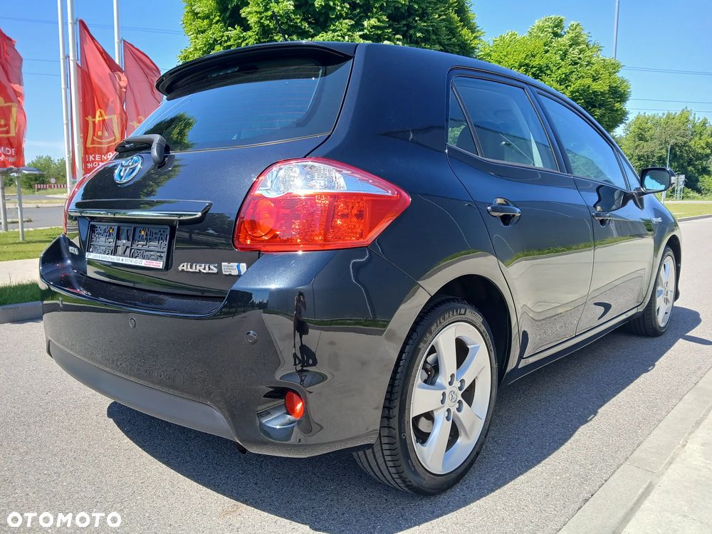 Toyota Auris - 10