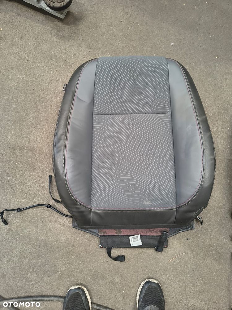 OPEL MOKKA MATA GRZEWCZA OPARCIE PASAŻER - 1