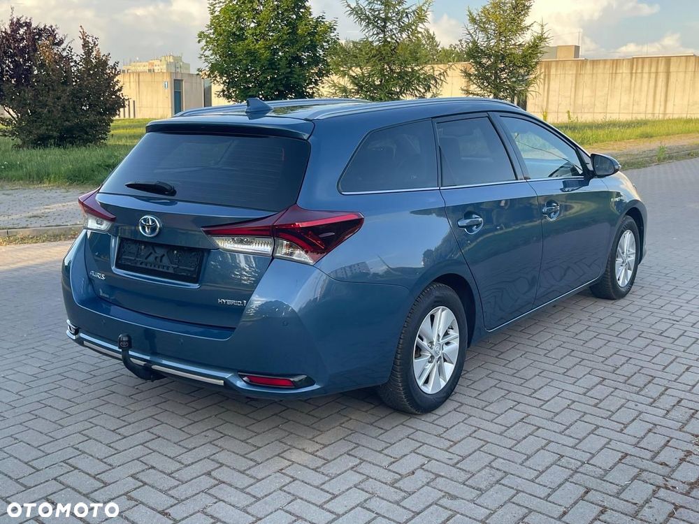 Toyota Auris Hybrid 135 Premium - 14