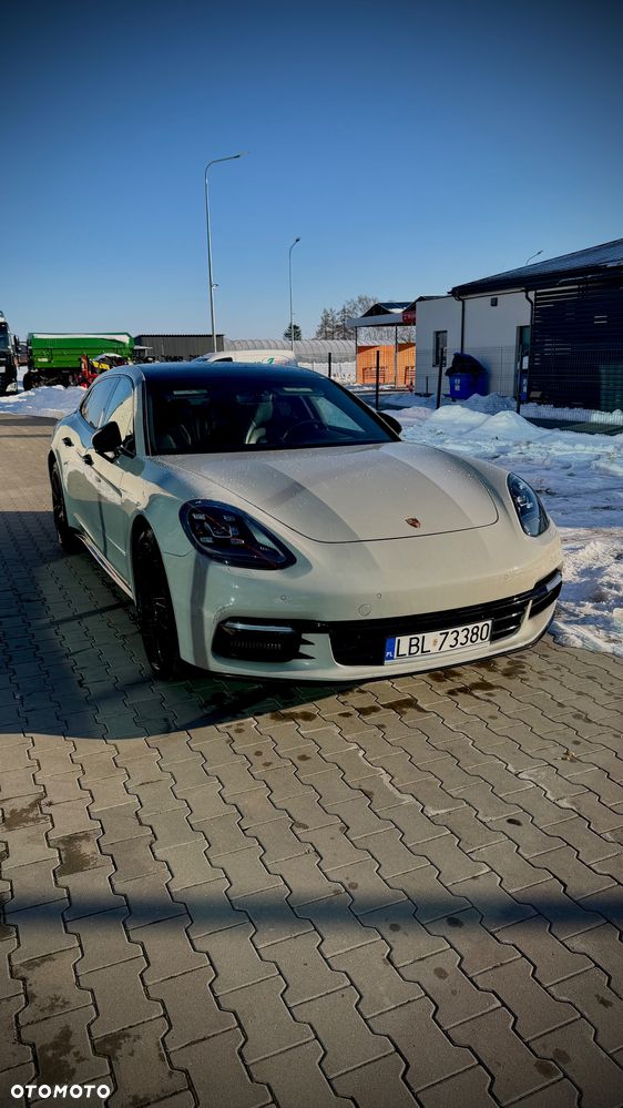 Porsche Panamera 4S - 1