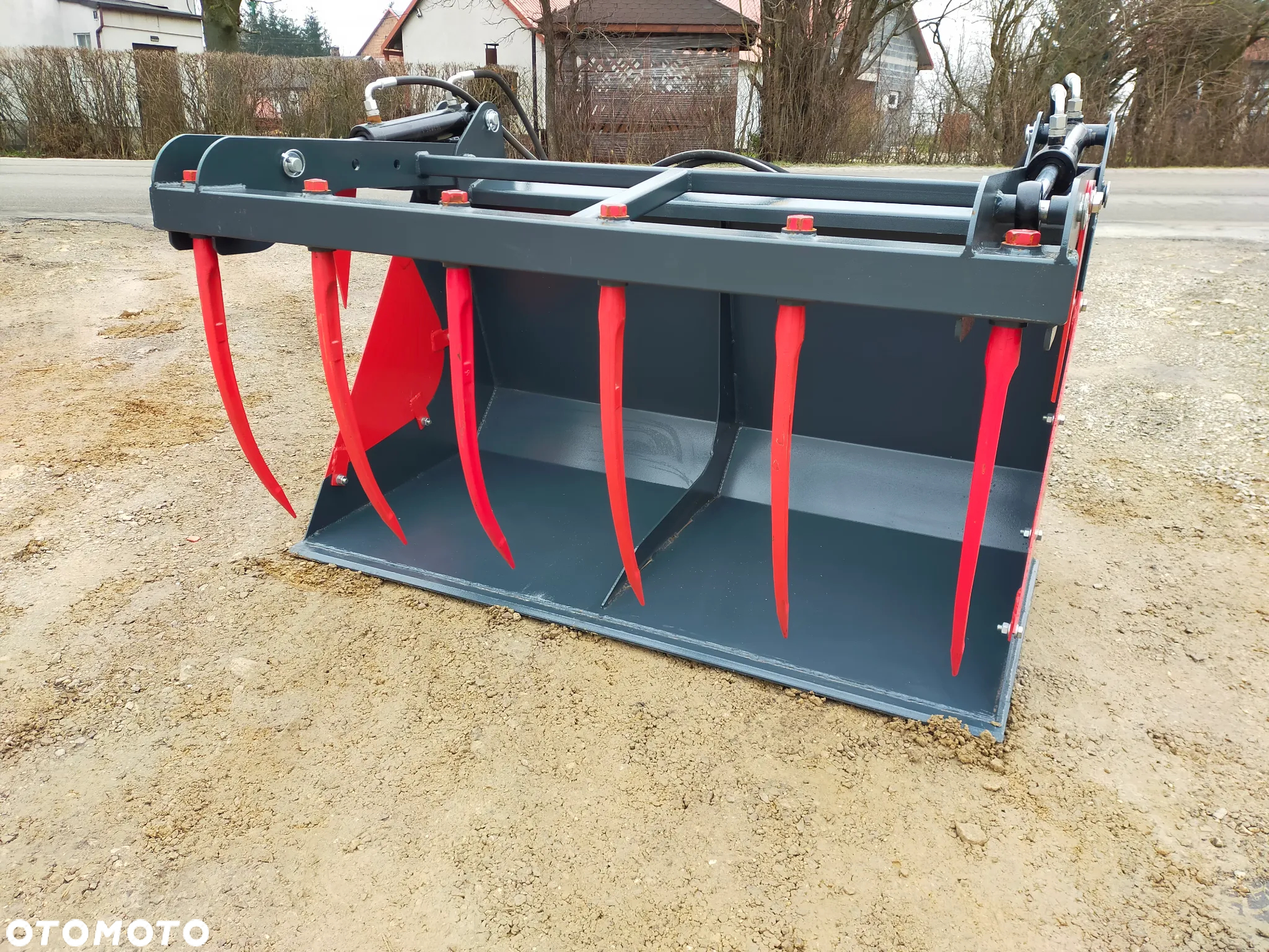 Osprzęt do ładowaczy czołowych / ŁYŻKA do materiałów sypkich/ EURO-RAMKA /  OD RĘKI   dostępne CHWYTAKI/łyżko-krokodyle/paleciaki TRANSPORT - 5