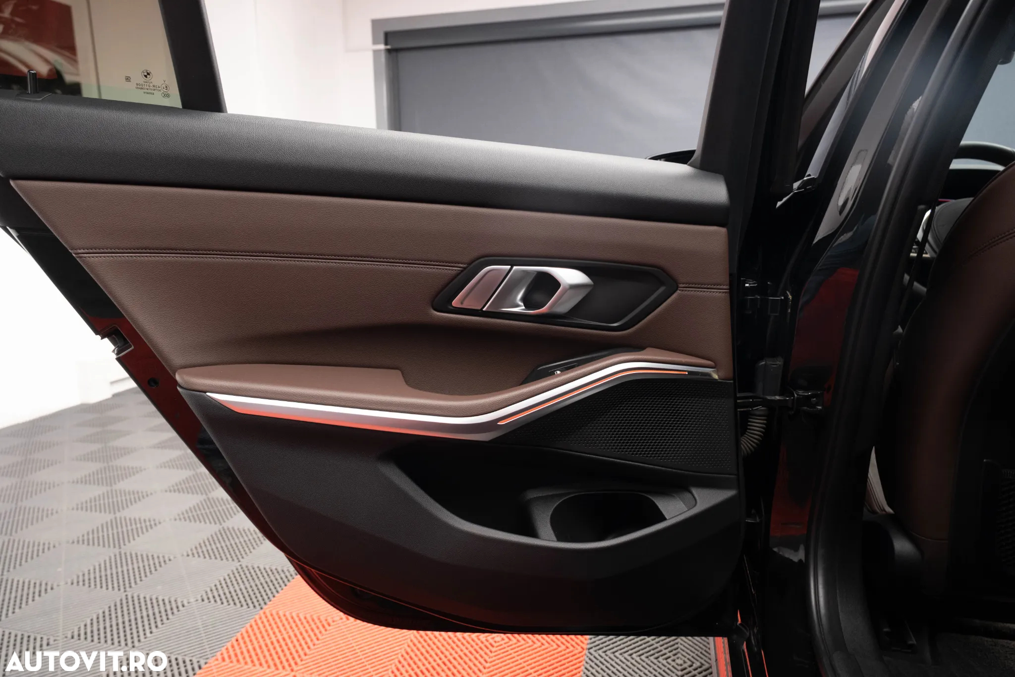 BMW Seria 3 320d xDrive AT - 16