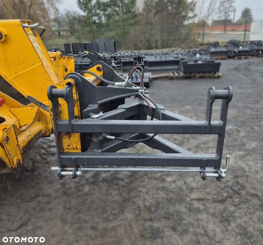 Obrotnica do ładowarki teleskopowej JCB  - sterowana hydraulicznie - 8