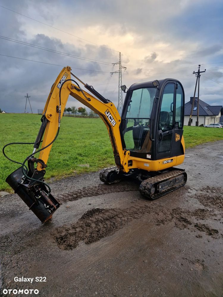 JCB 8018 - 6