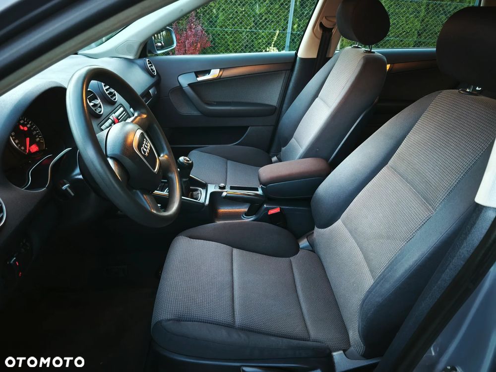 Audi A3 Sportback 1.6 Attraction - 20