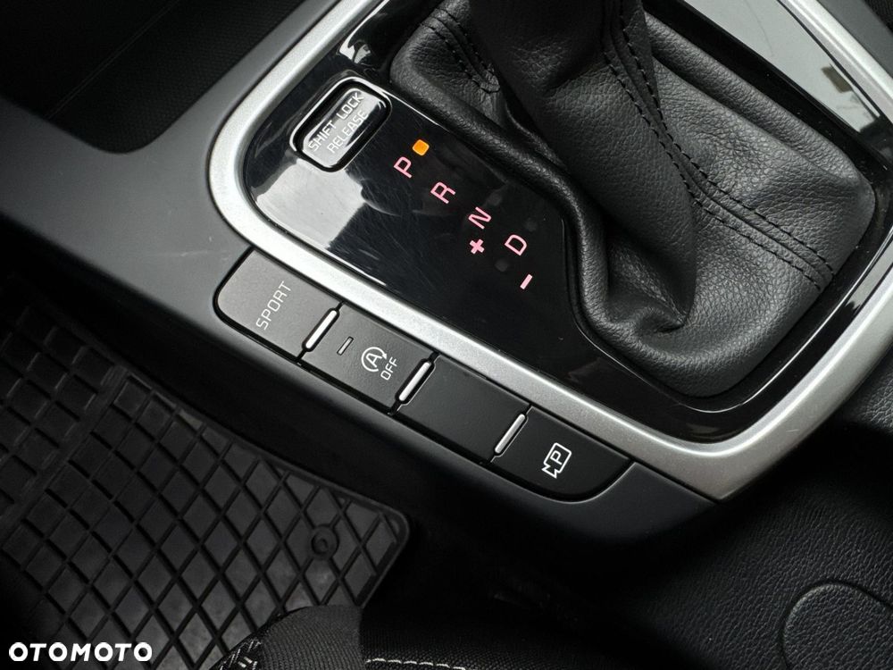 Kia Ceed 1.5 T-GDI M DCT - 22