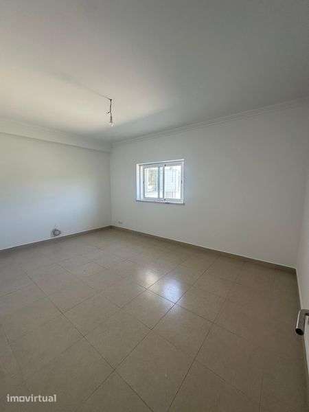 Moradia Isolada T3 - Fernão Ferro - Grande imagem: 4/11