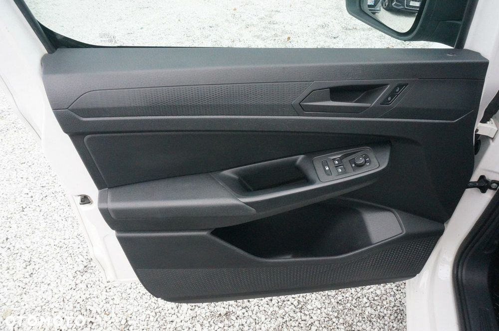 Volkswagen Caddy - 11