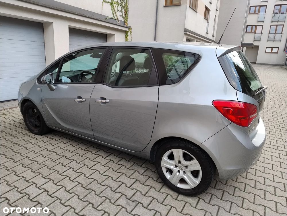 Opel Meriva 1.7 CDTI Cosmo - 4