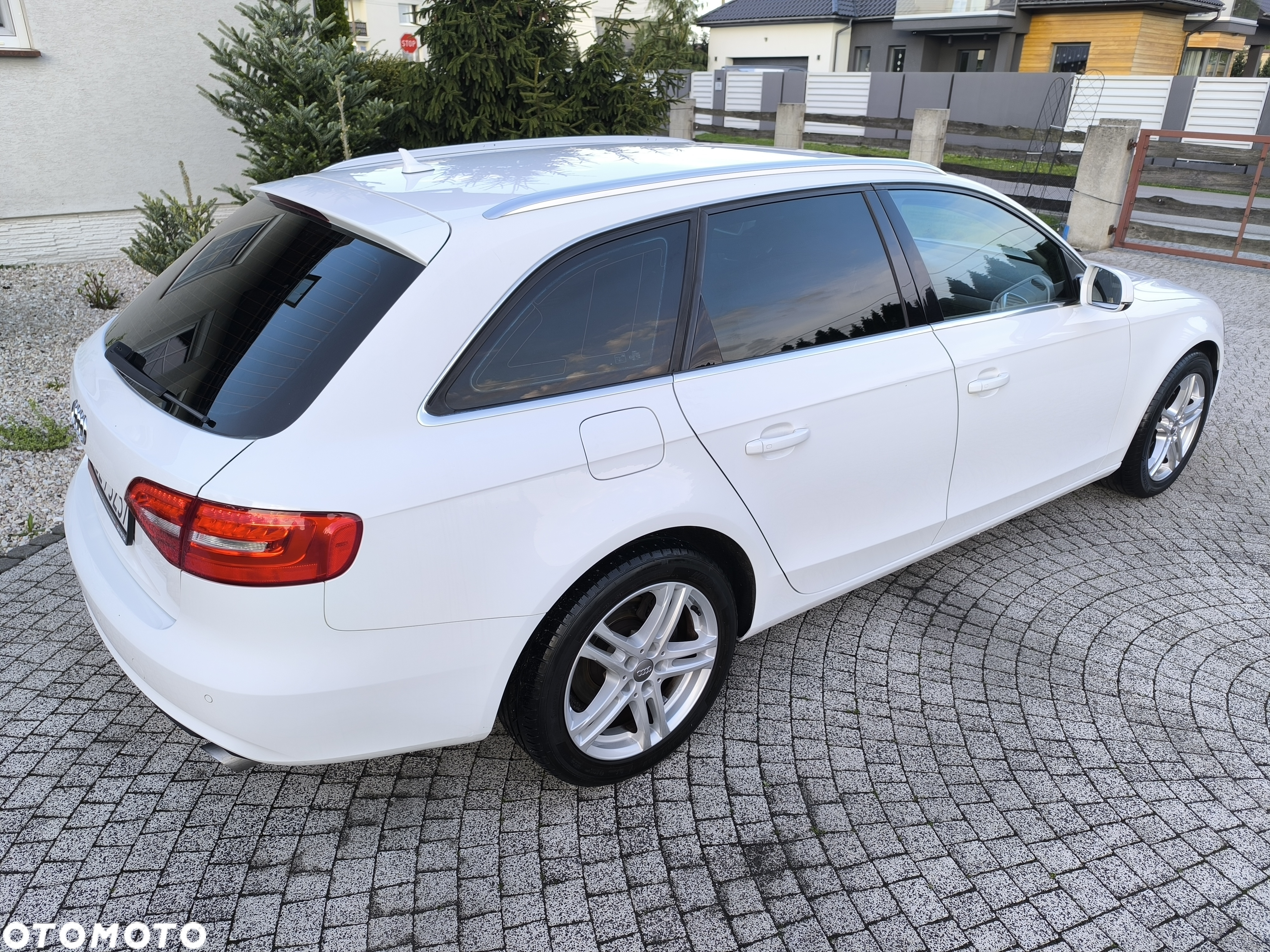 Audi A4 Avant 1.8 TFSI Ambiente - 4