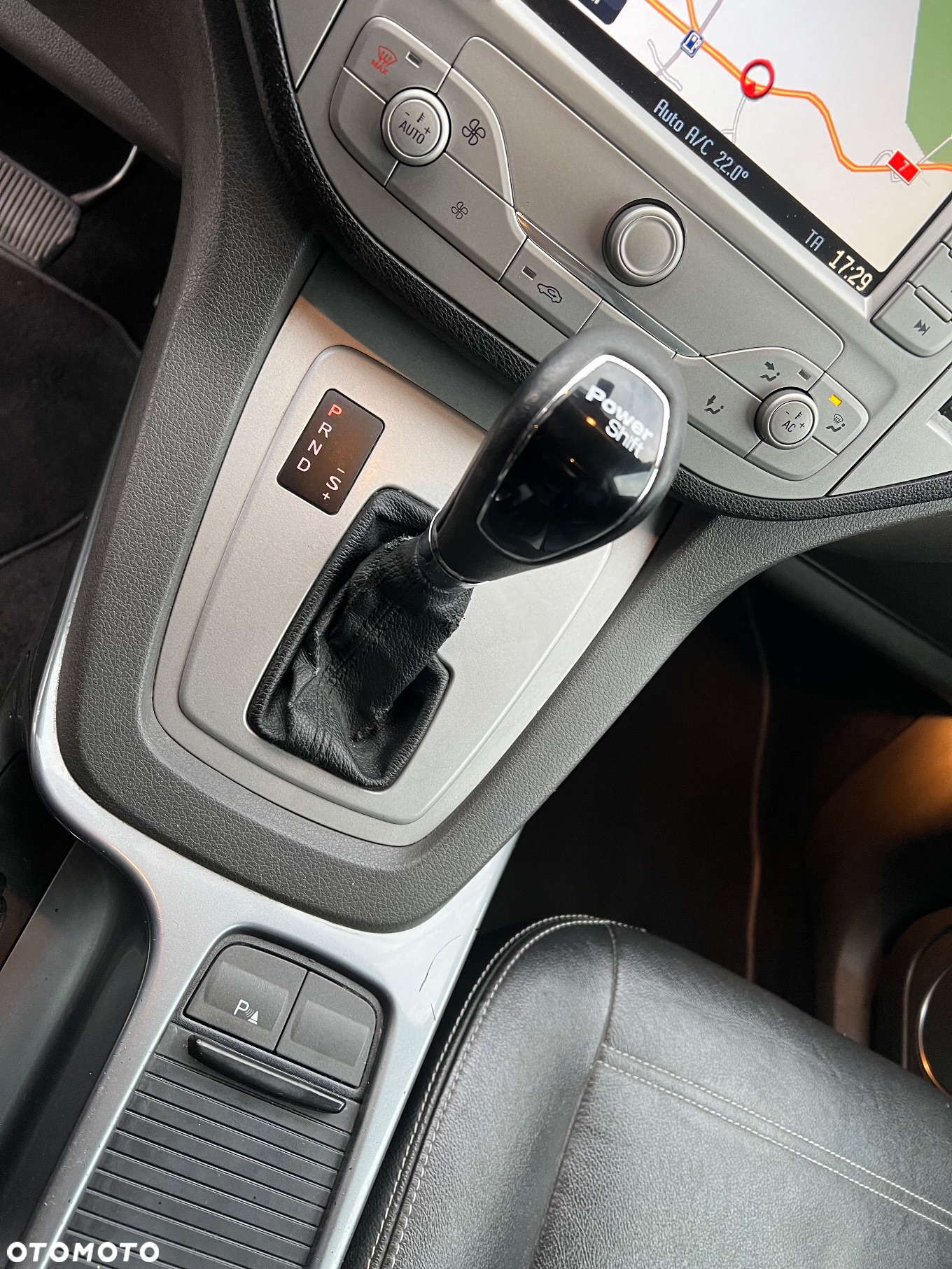 Ford Kuga 2.0 TDCi 4x4 Titanium - 27