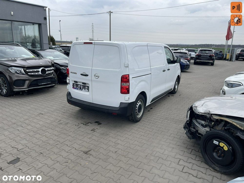 Opel Vivaro - 1