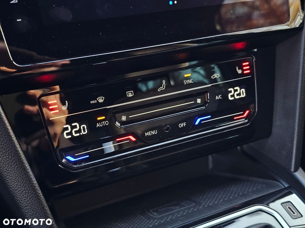 Volkswagen Passat - 11