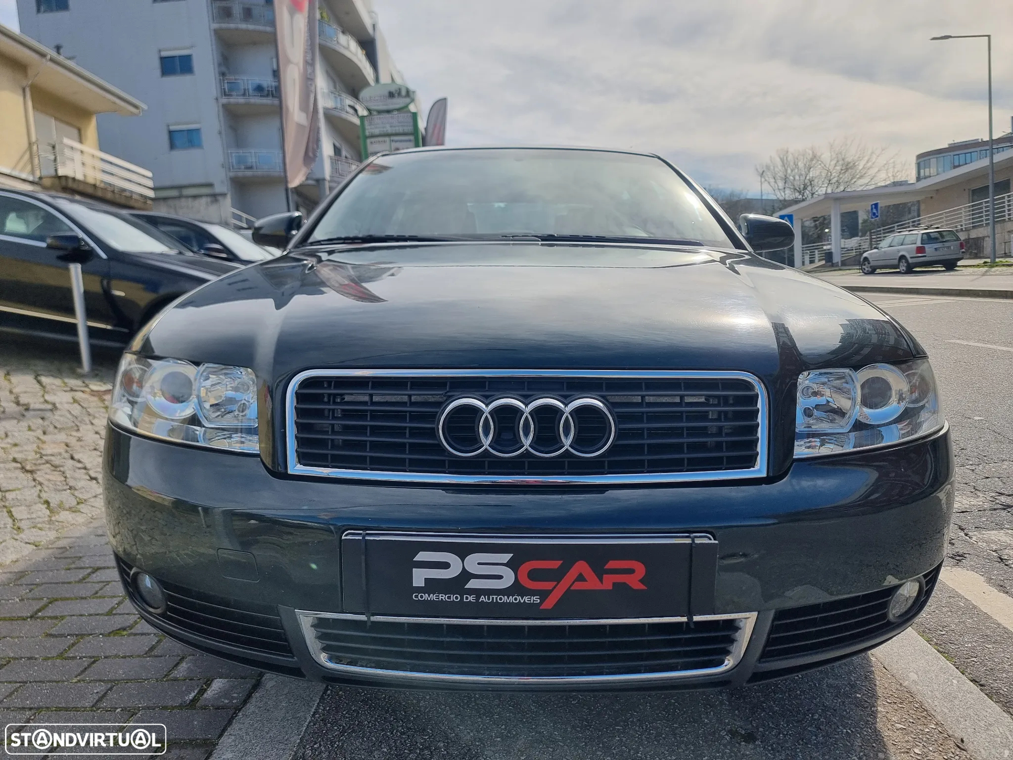 Audi A4 1.6 Exclusive - 3
