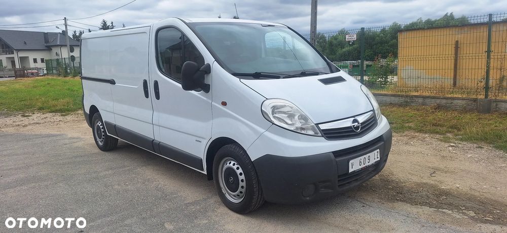 Opel Vivaro - 2