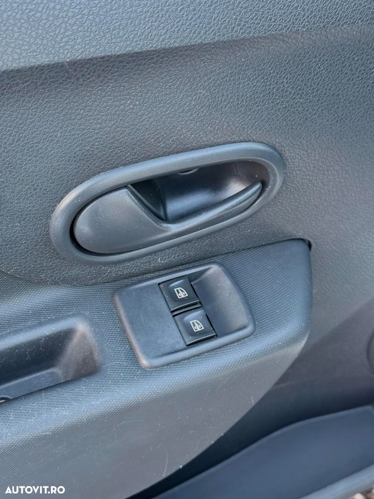 Dacia Logan 0.9 TCe Ambiance - 23