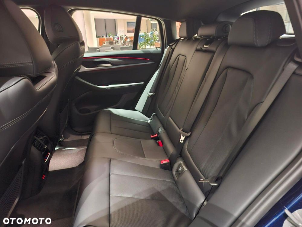 BMW X4 - 16