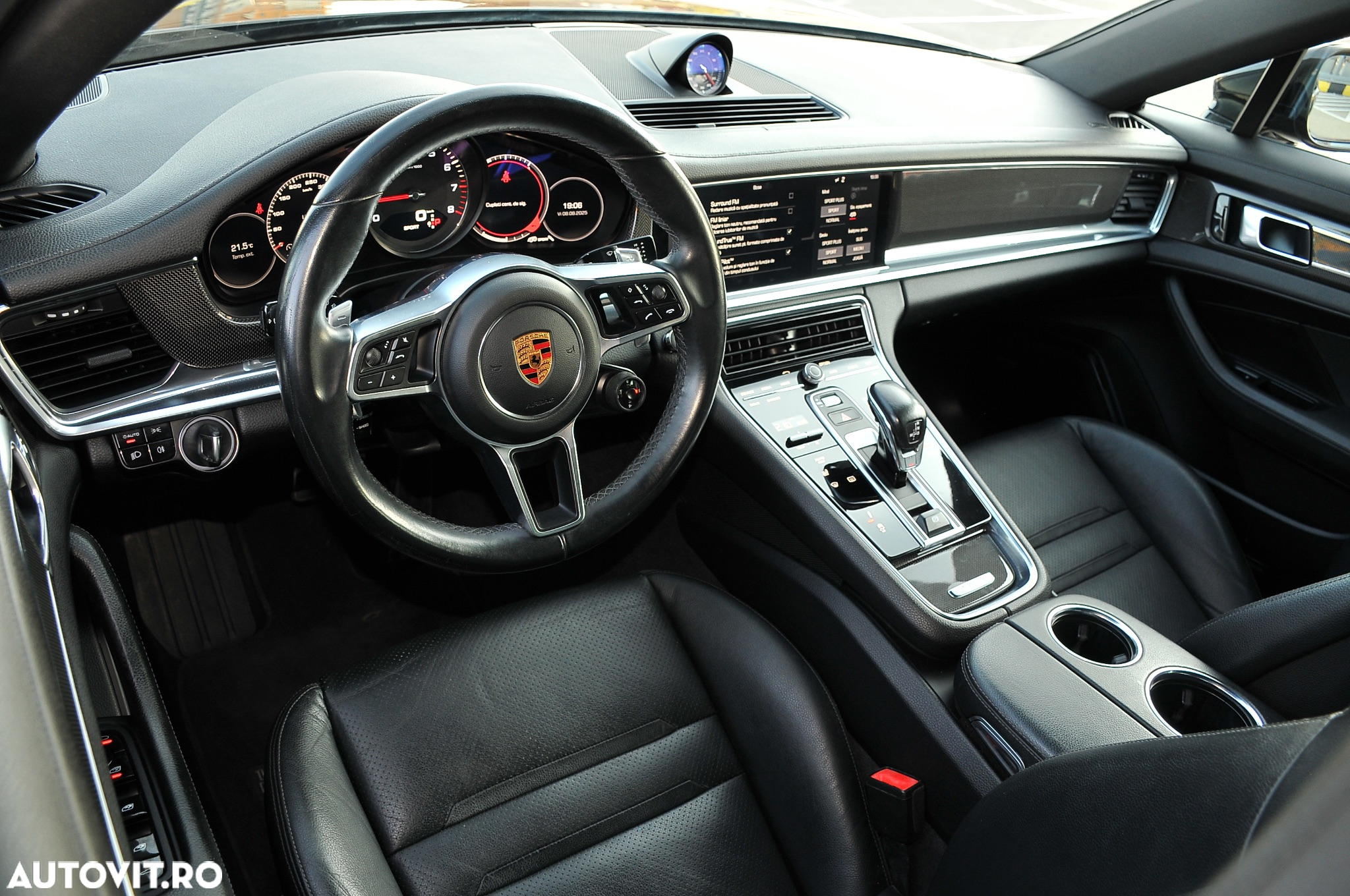 Porsche Panamera 4S - 16