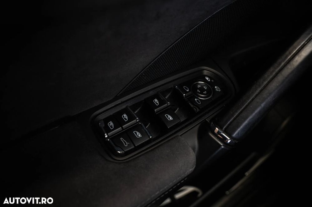 Porsche Cayenne GTS Tiptronic S - 28