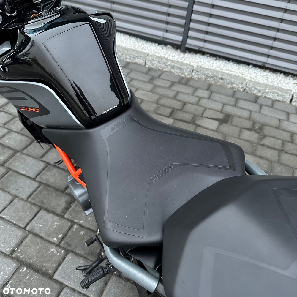 KTM Duke - 13