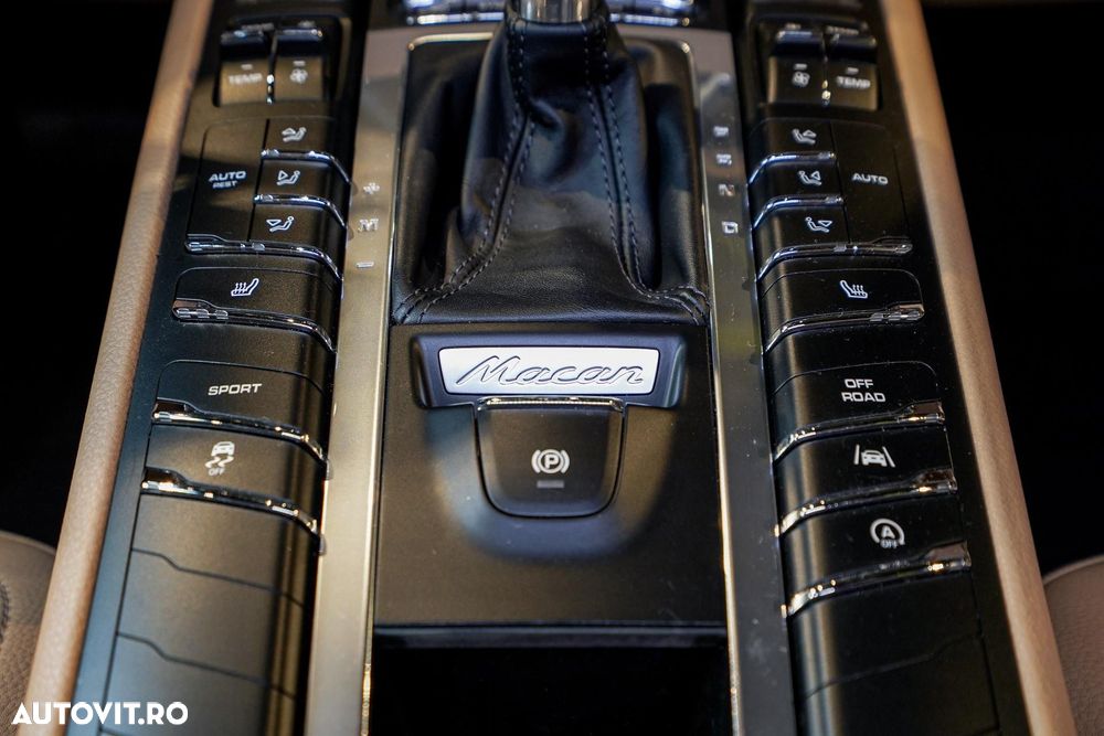 Porsche Macan - 29