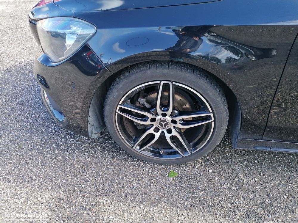 Mercedes-Benz CLA 180 d Shooting Brake Urban Aut. - 6