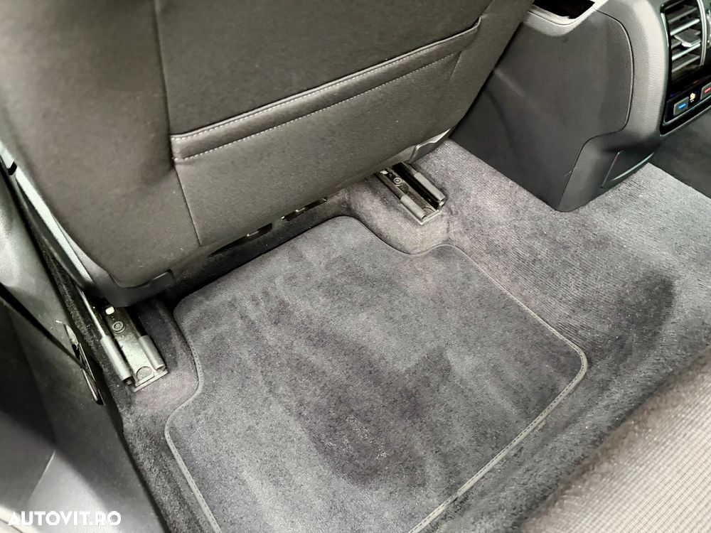 Volkswagen Passat 1.4 TSI ACT 4Motion R Executive - 10