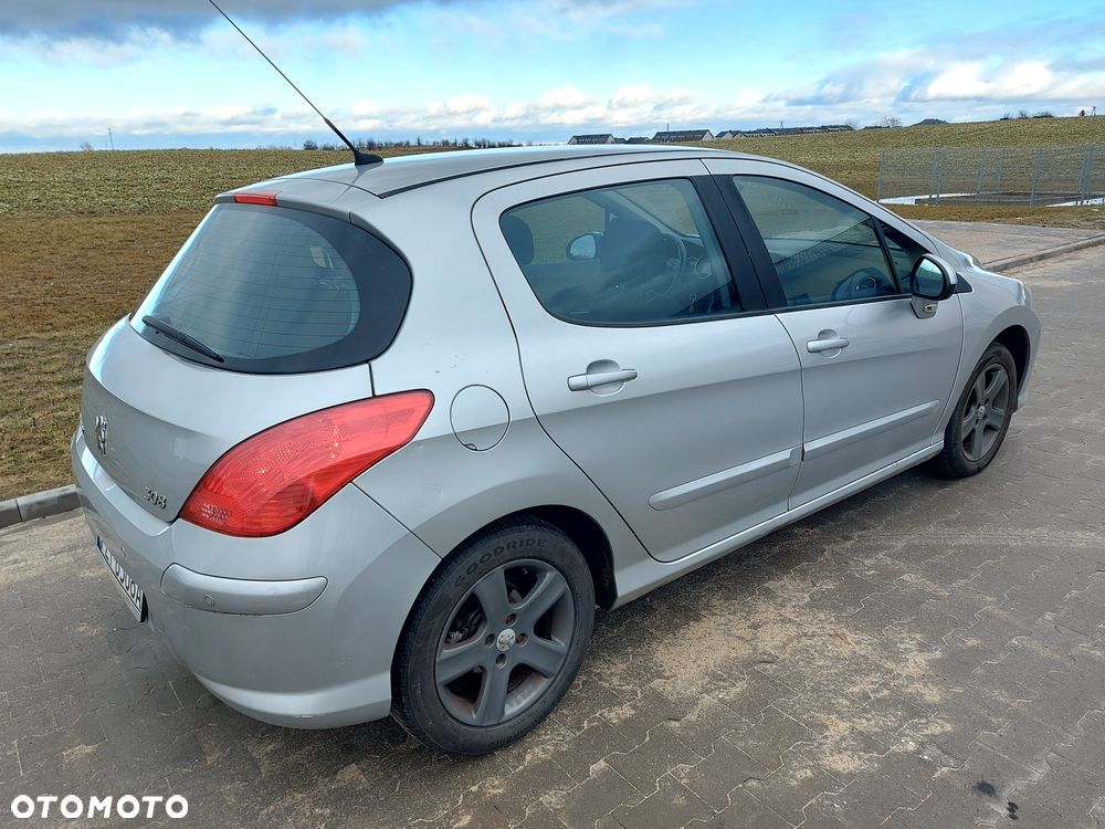 Peugeot 308 - 4