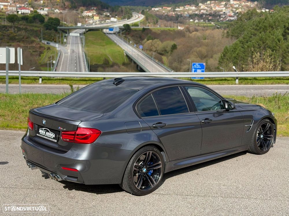 BMW M3 Auto - 4