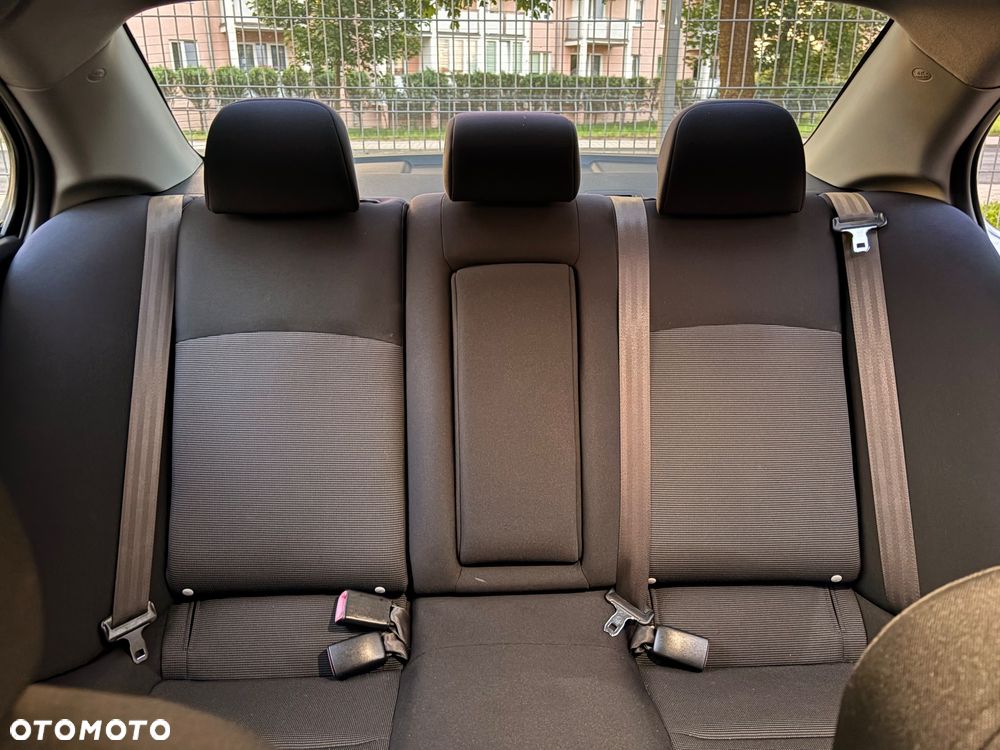 Mitsubishi Lancer 1.8 Intense - 15