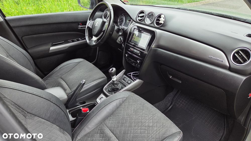 Suzuki Vitara 1.4 Boosterjet SHVS Elegance 4WD - 8