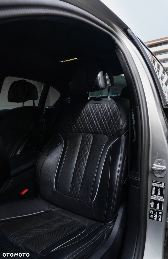 BMW Seria 7 - 12