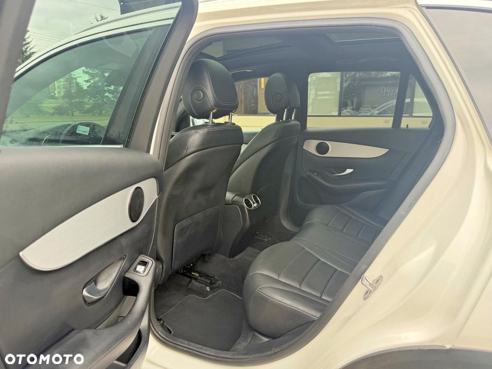 Mercedes-Benz GLC 300 4-Matic - 9