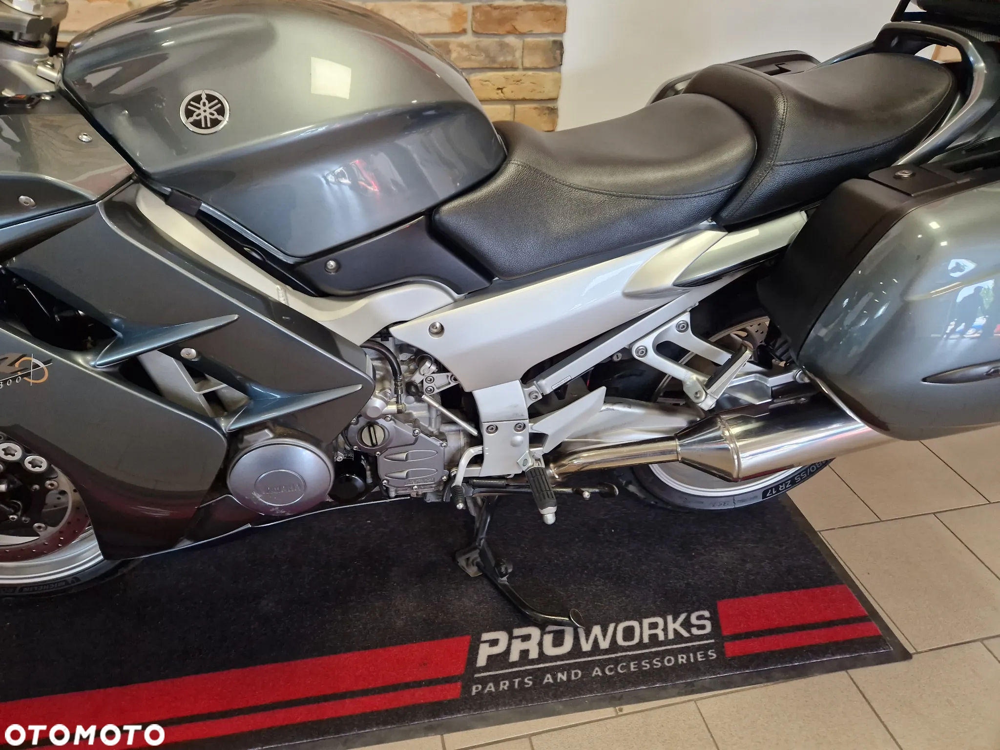 Yamaha FJR - 14