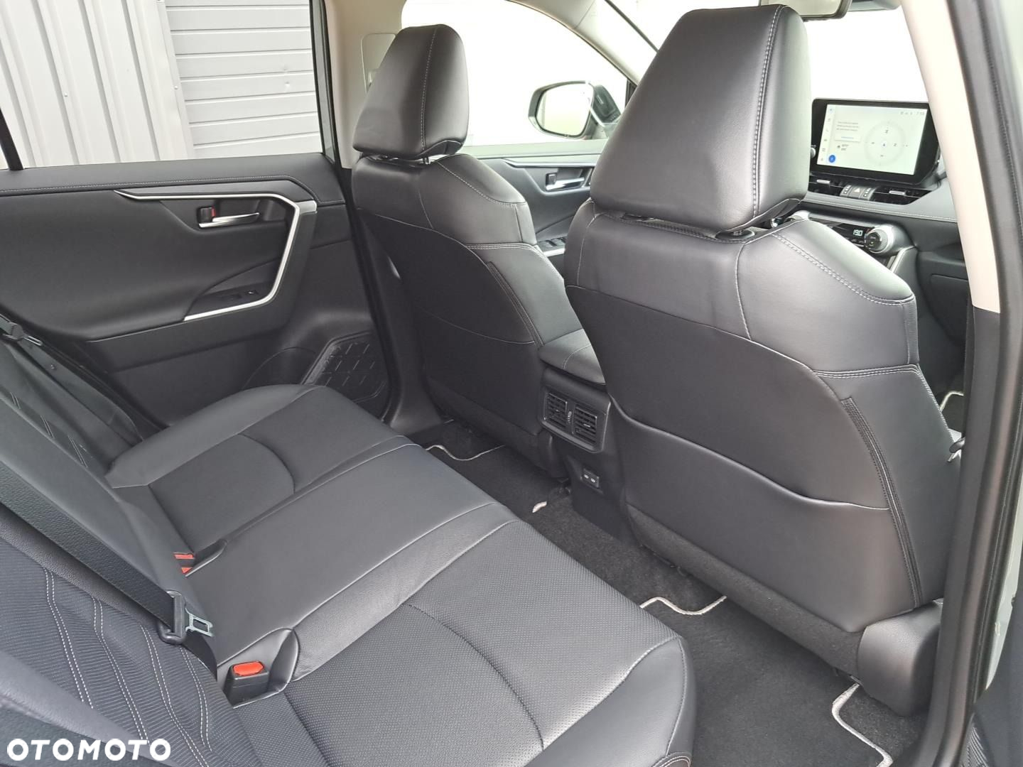 Toyota RAV4 - 12