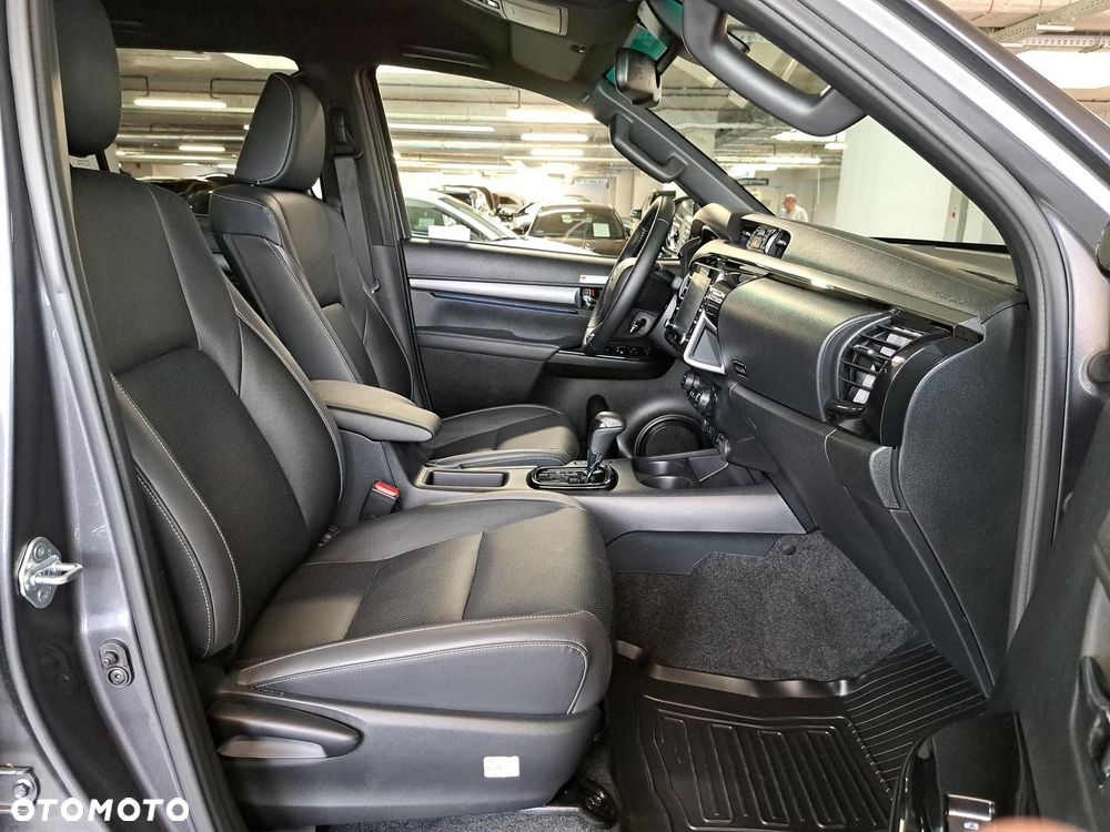 Toyota Hilux 2.8 D-4D Double Cab Invincible 4x4 - 15