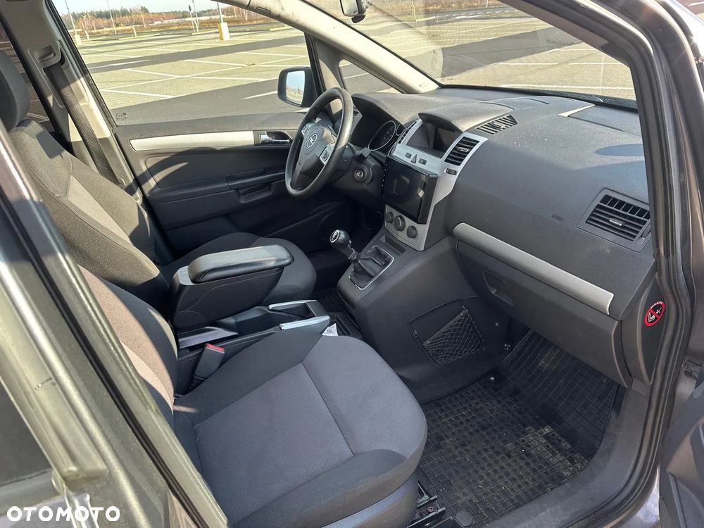 Opel Zafira 1.6 Edition - 10