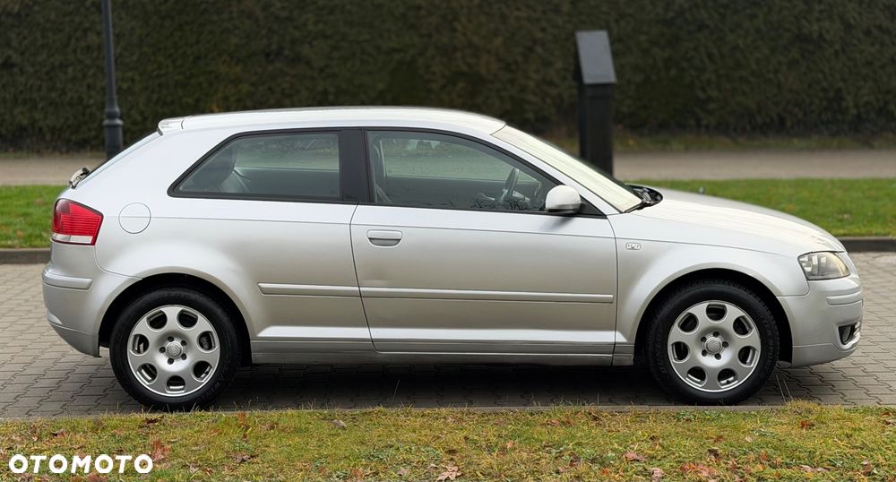 Audi A3 3-drzwiowe 2.0 TDI Ambition - 11