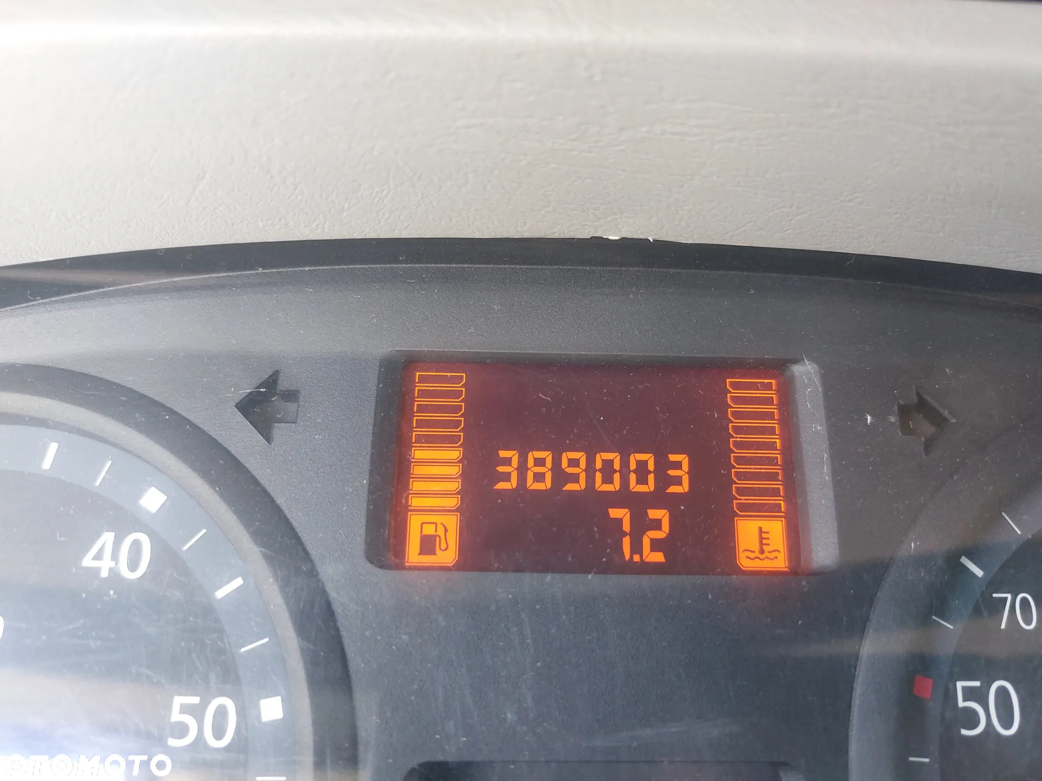 Renault Trafic - 10