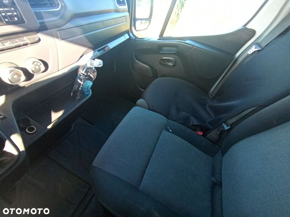 Renault Master - 18