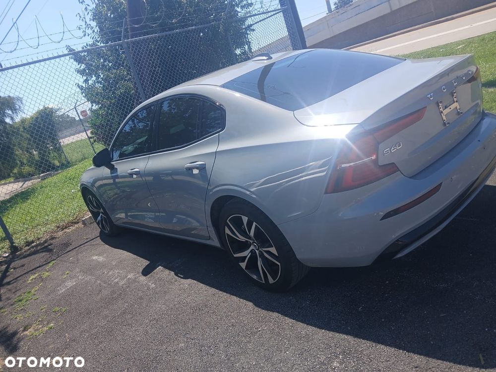 Volvo S60 B4 B DKG Plus Dark - 2
