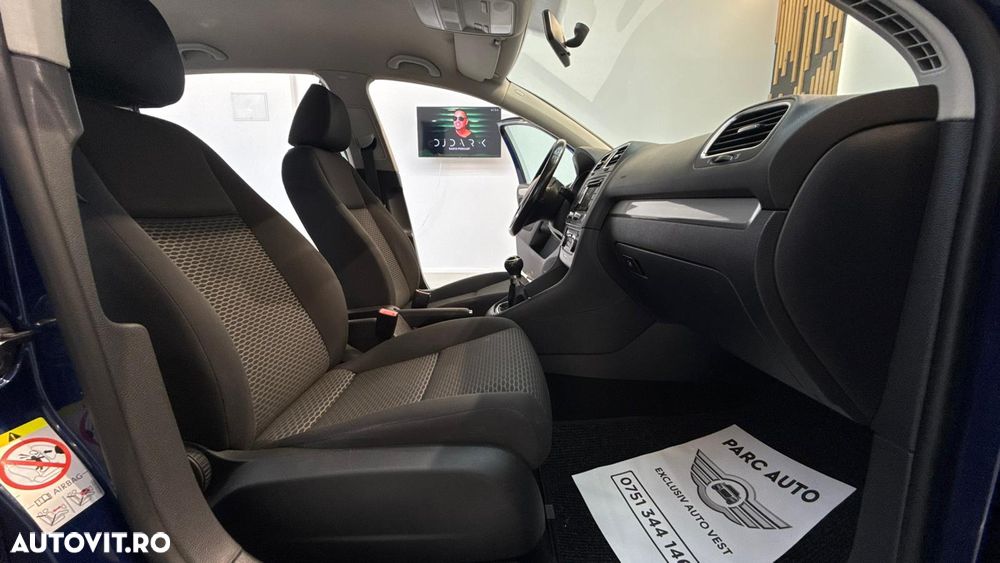 Volkswagen Golf 1.6 TDI DPF BlueMotion - 15