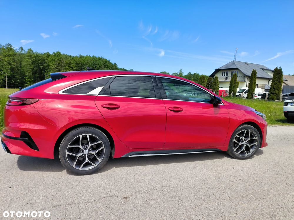 Kia ProCeed - 24