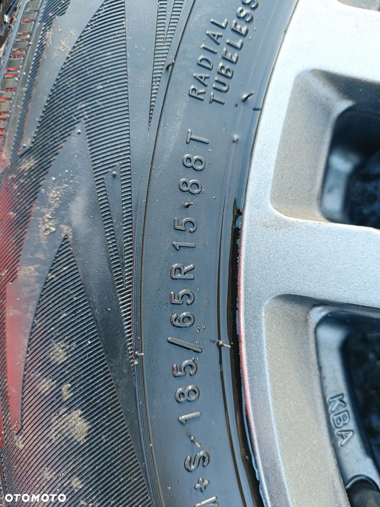 KIA RIO IV 16-20 2019 r. komplet 4 sztuki felgi alufelgi aluminiowe 15'' 15 ET 48  * - 8