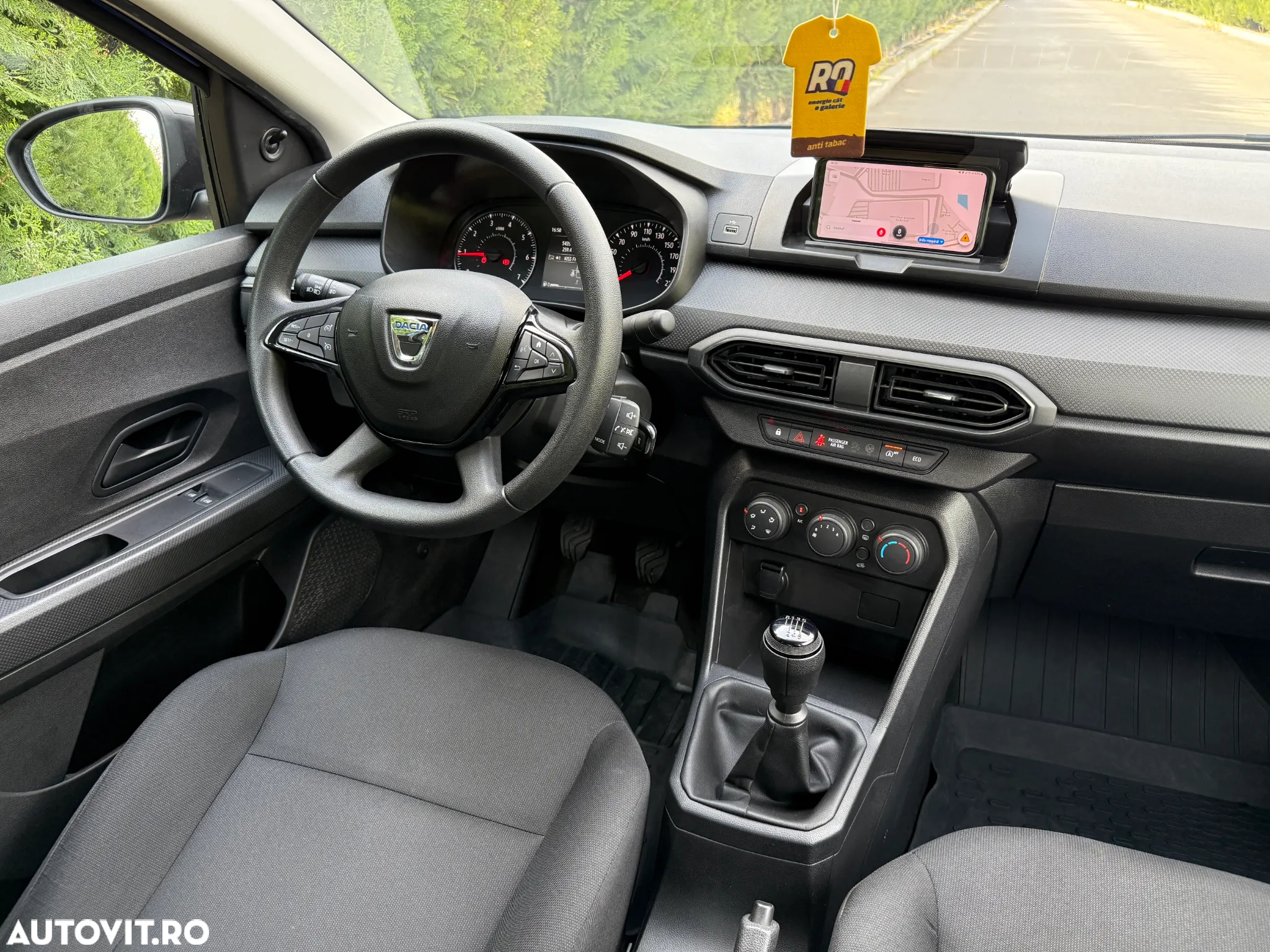 Dacia Logan TCe 90 Essential - 7