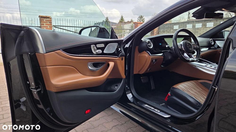 Mercedes-Benz AMG GT 43 - 8