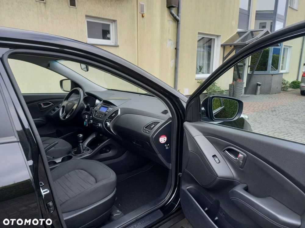 Hyundai ix35 1.6 2WD blue Trend - 24