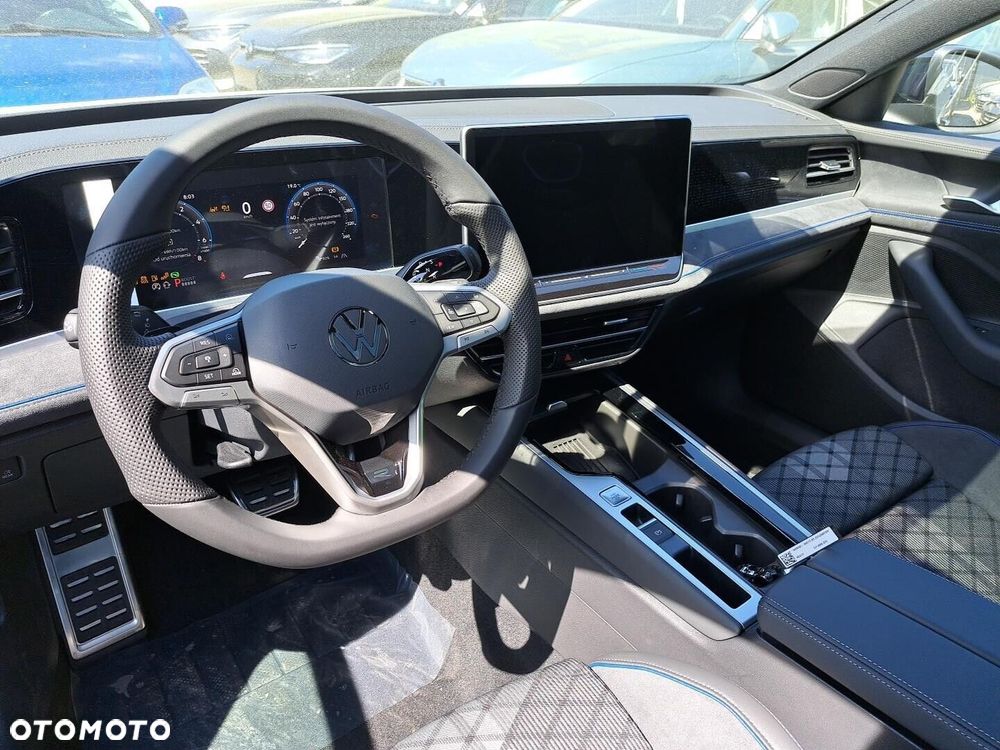 Volkswagen Passat - 9