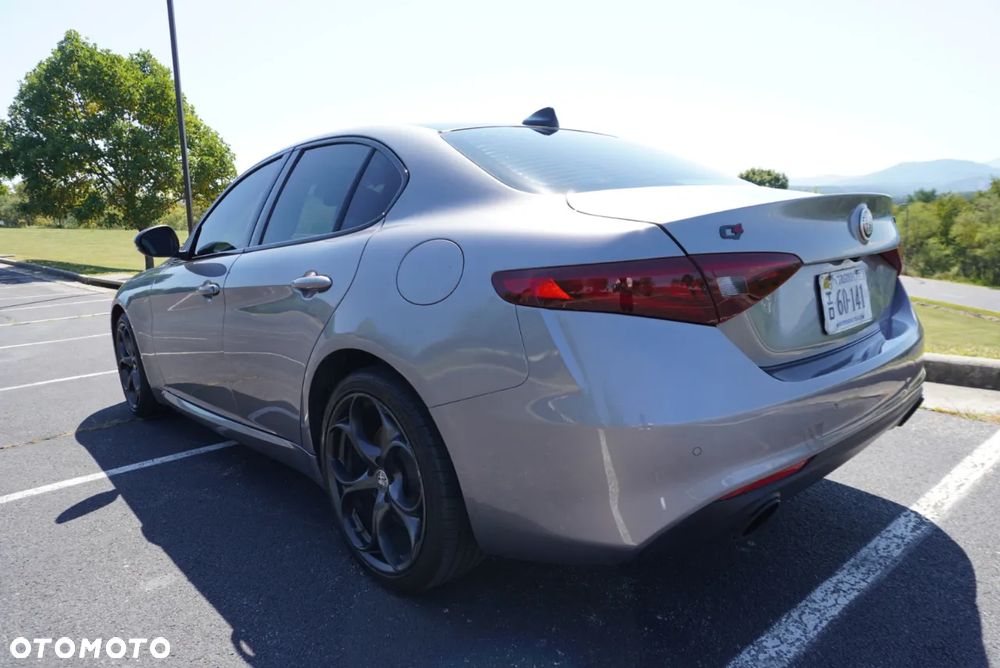 Alfa Romeo Giulia - 3