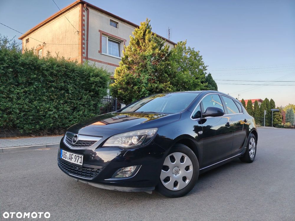 Opel Astra 1.4 Turbo Cosmo - 1